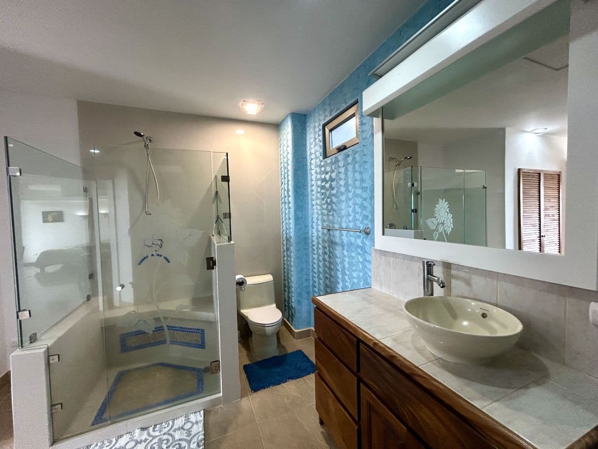 Luxury Hilltop Condo with Panoramic Lake Arenal & Volcano Views — Modern Retirement Living with Strong Vacation Rental Potential, photo 17