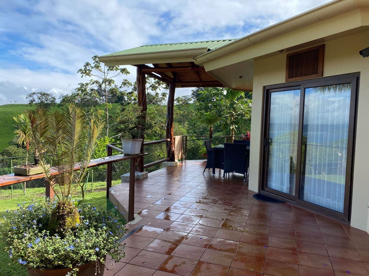 LUXURY MOUNTAIN VILLA AT LAKE ARENAL FOR SALE WITH SPECTACULAR VIEW OF Lake Arenal, photo 32