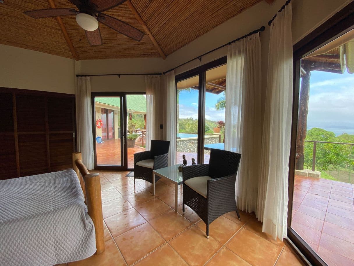 LUXURY MOUNTAIN VILLA AT LAKE ARENAL FOR SALE WITH SPECTACULAR VIEW OF Lake Arenal, photo 19