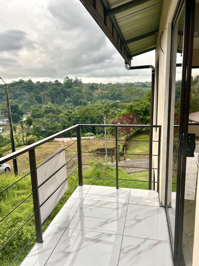 Modern New Build Overlooking Lake Arenal - Walkable to Downtown Nuevo Arenal, photo 10