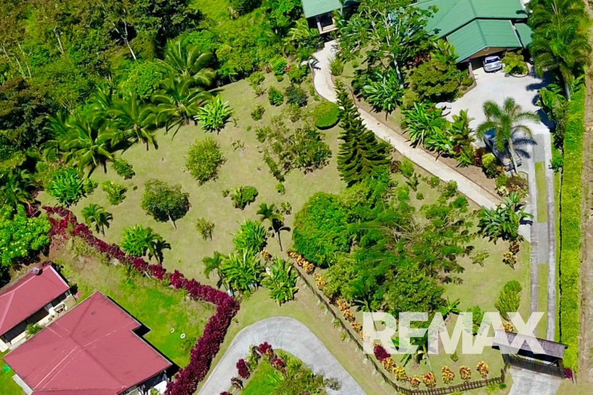 Paradise, property with Arenal Volcano View, Two Homes, Gardens and Income Potential near La Fortuna – 5,000 m², photo 7