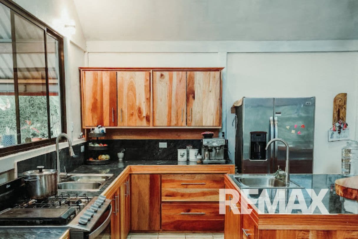 Boutique Eco-retreat & Airbnb Business for sale near La Fortuna, photo 3