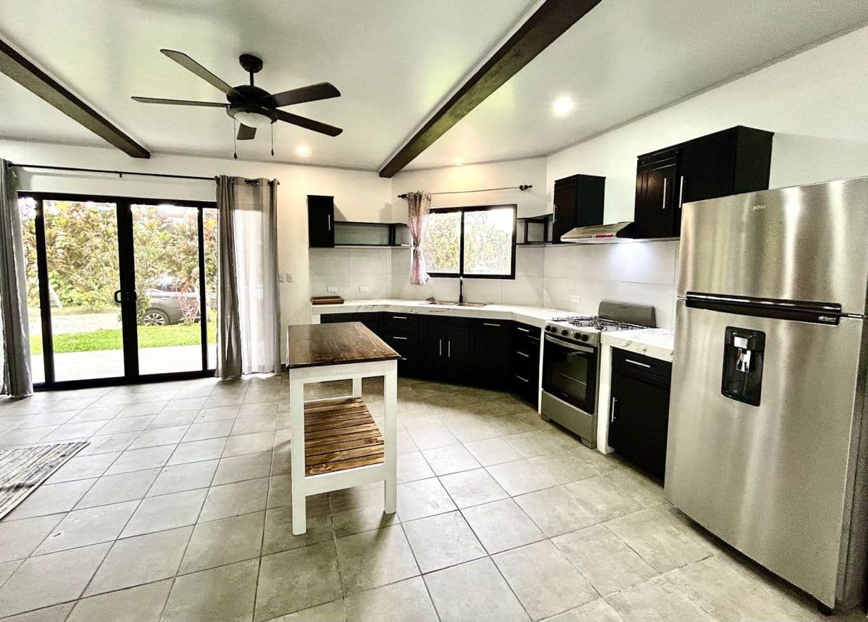 Income Generating 4 Bedroom Lakeview Duplex in a Private Gated Community in Puerto San Luis, Lake Arenal, photo 5