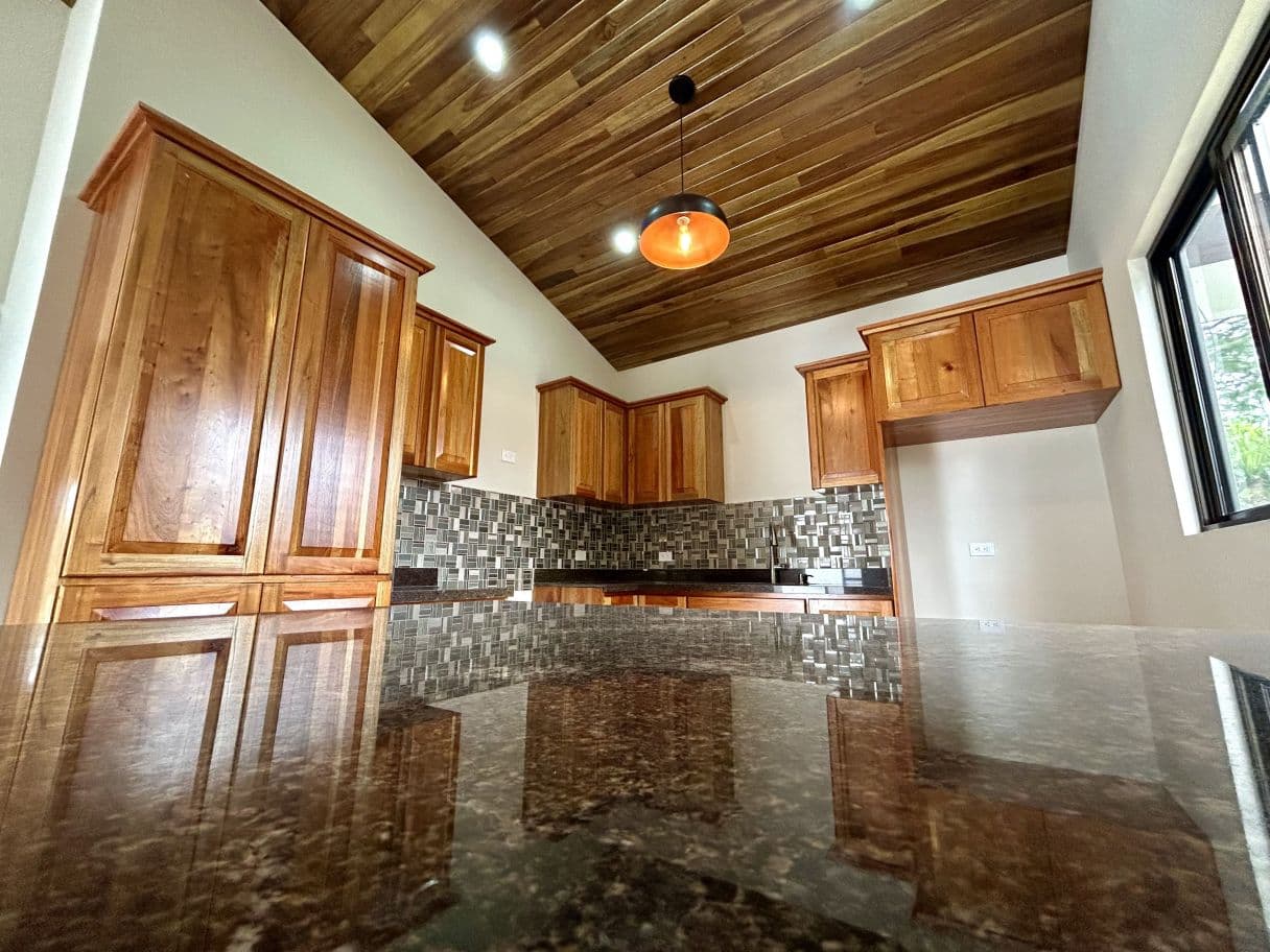 Modern Comfort Meets Small Town Charm- 2 Bedroom Renovated Home in Lake Arenal - SELLER FINANCING!, photo 4