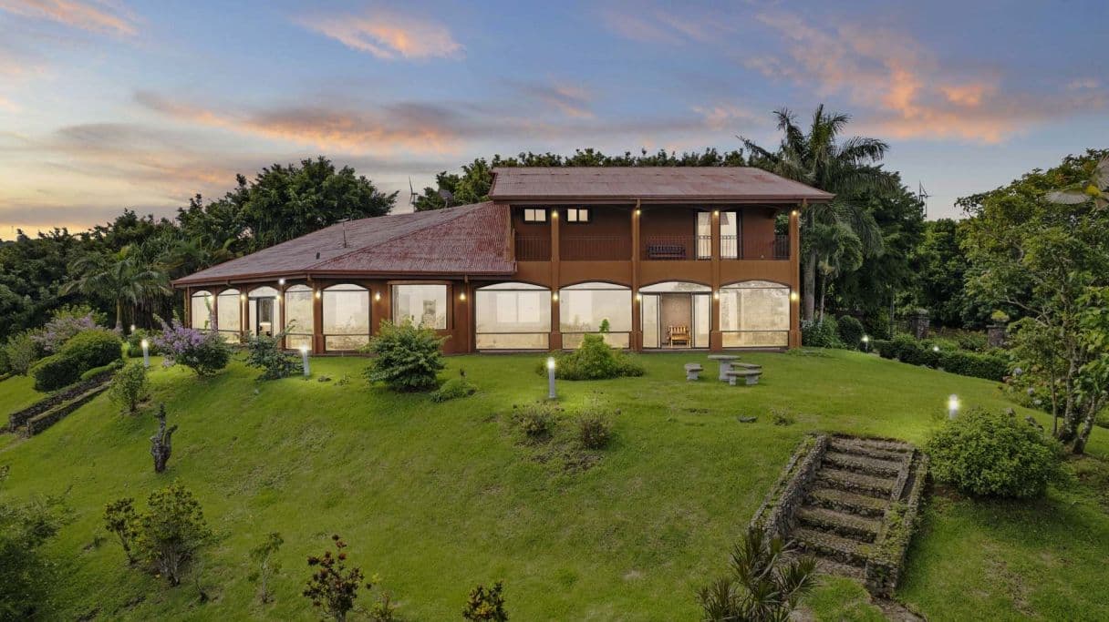 Refined Estate Living in Parcelas de Monseñor, Tilarán, Guanacaste, Costa Rica - Privacy, Views & Endless Potential, photo 2