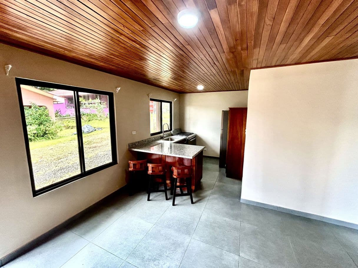 Renovated & Modern 2 Bedroom Home in Nuevo Arenal - Great Starter, Rental or Retirement Option with SELLER FINANCING!, photo 3