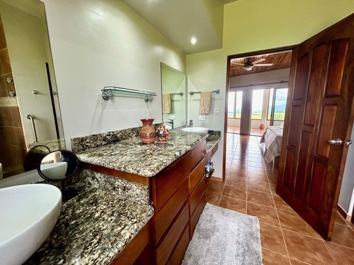 Luxury 10-Acre Estate in Gated Community  - Panoramic Lake Arenal & Volcano Views, photo 15