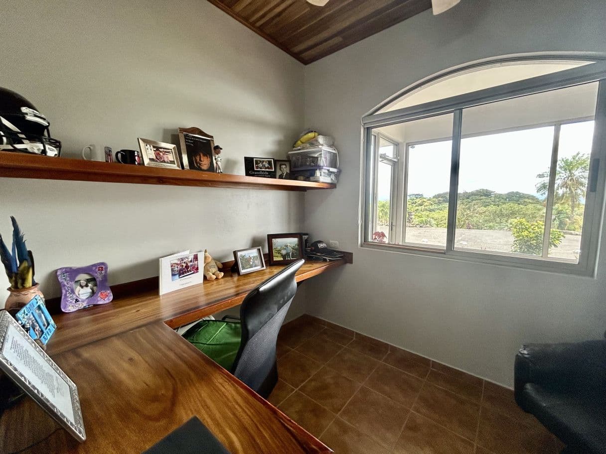 Luxury 10-Acre Estate in Gated Community  - Panoramic Lake Arenal & Volcano Views, photo 23