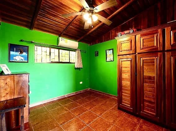 Lake Arenal Retreat - Spacious 4 Bedroom Home, Guesthouse with Income Potential at a Competitive Price, photo 16