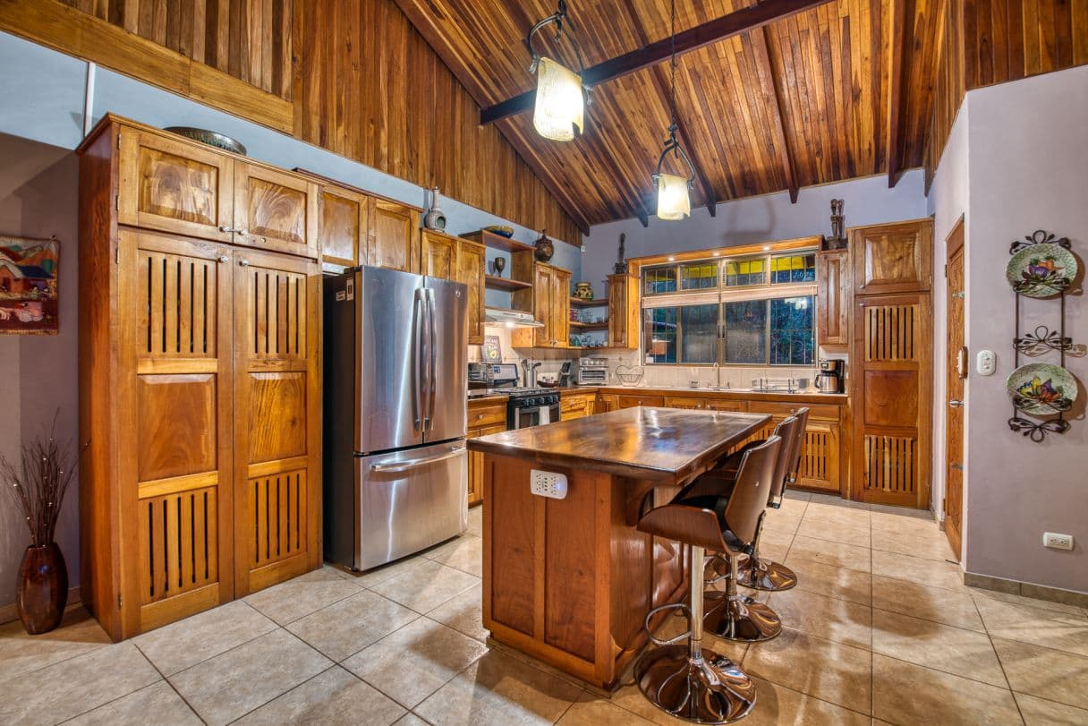 PuraVista Aguacate - A Breathtaking Private Estate with Stunning Lake & Volcano Views, photo 9