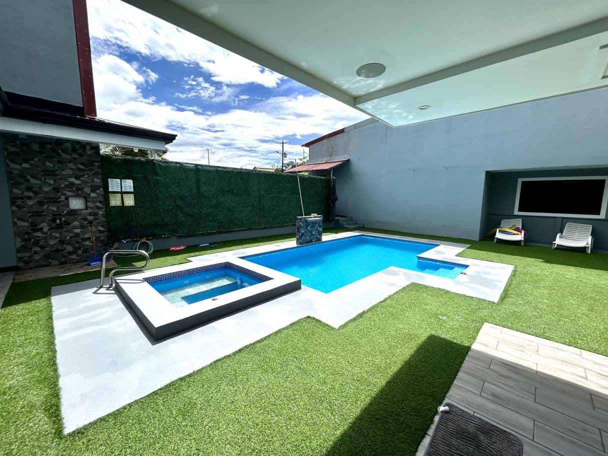 Signature Resort Estate in La Tigra San Carlos  - Luxury, Privacy & Proven Income Stream, photo 20