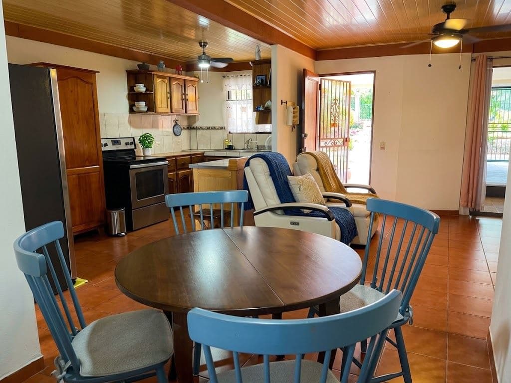 PRICE DROPPED $149K to $135K Tropical 3 bedroom 2 bathroom Private Oasis Near La Fortuna, photo 16