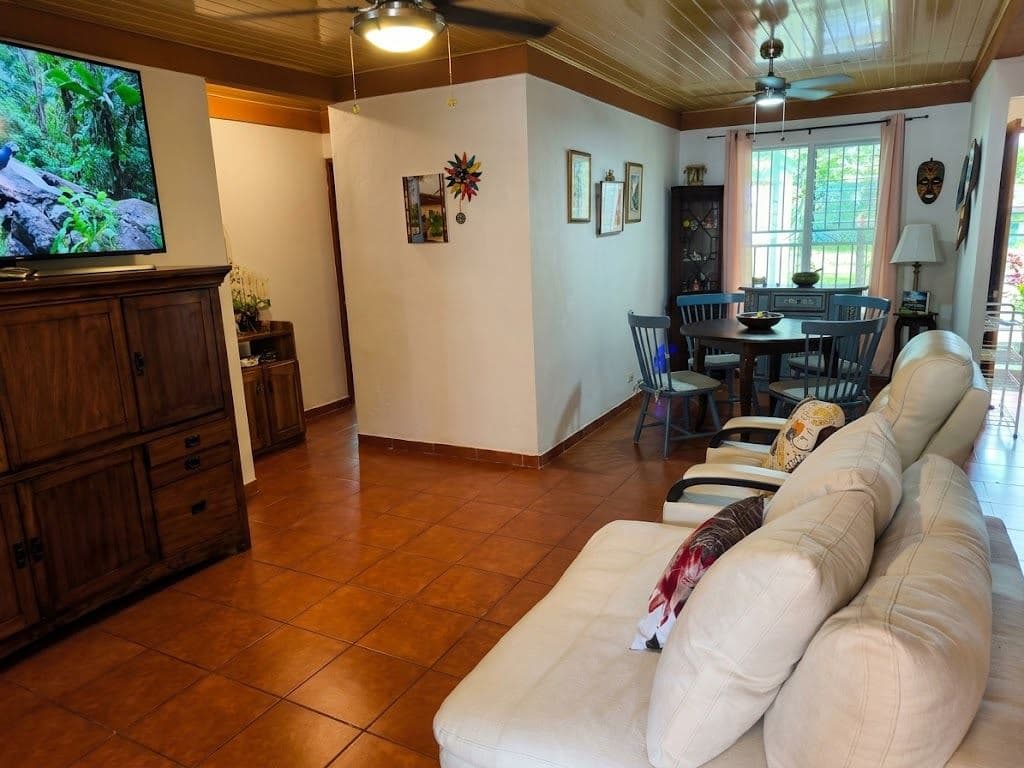 PRICE DROPPED $149K to $135K Tropical 3 bedroom 2 bathroom Private Oasis Near La Fortuna, photo 6