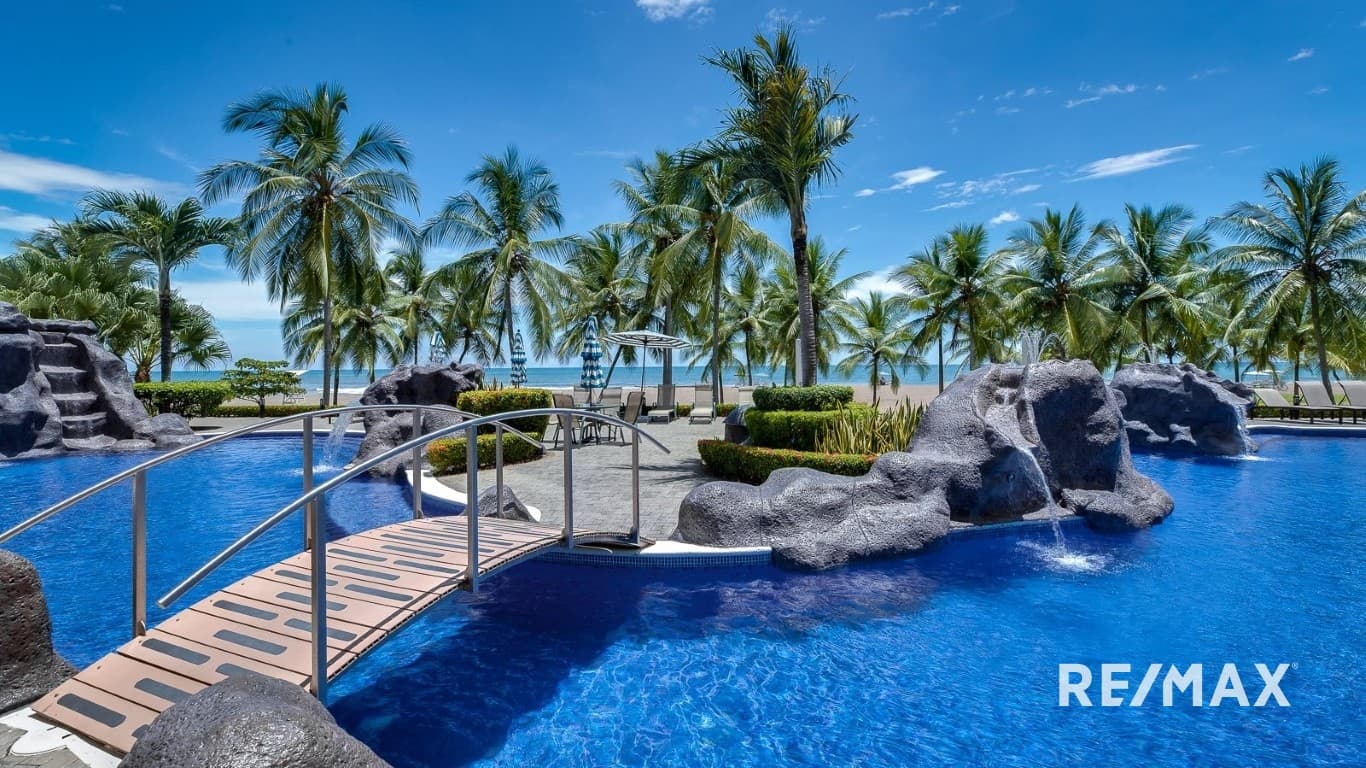 Diamante Del Sol Oceanfront Luxury 4 Bed Penthouse, photo 2