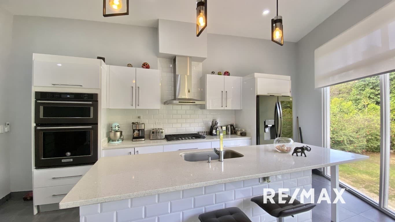DREAM HOME IN HERMOSA BEACH, photo 3
