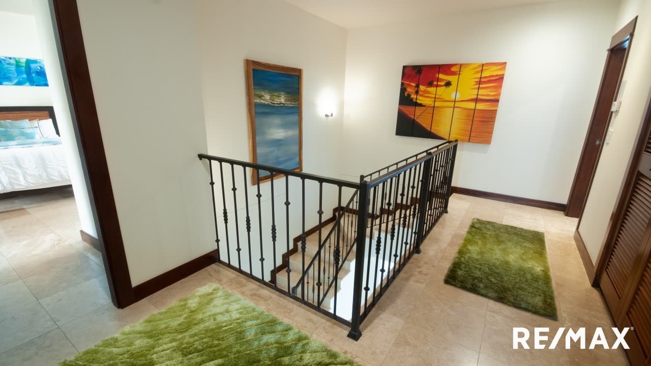 Croc’s Casino Luxury Penthouse, photo 22