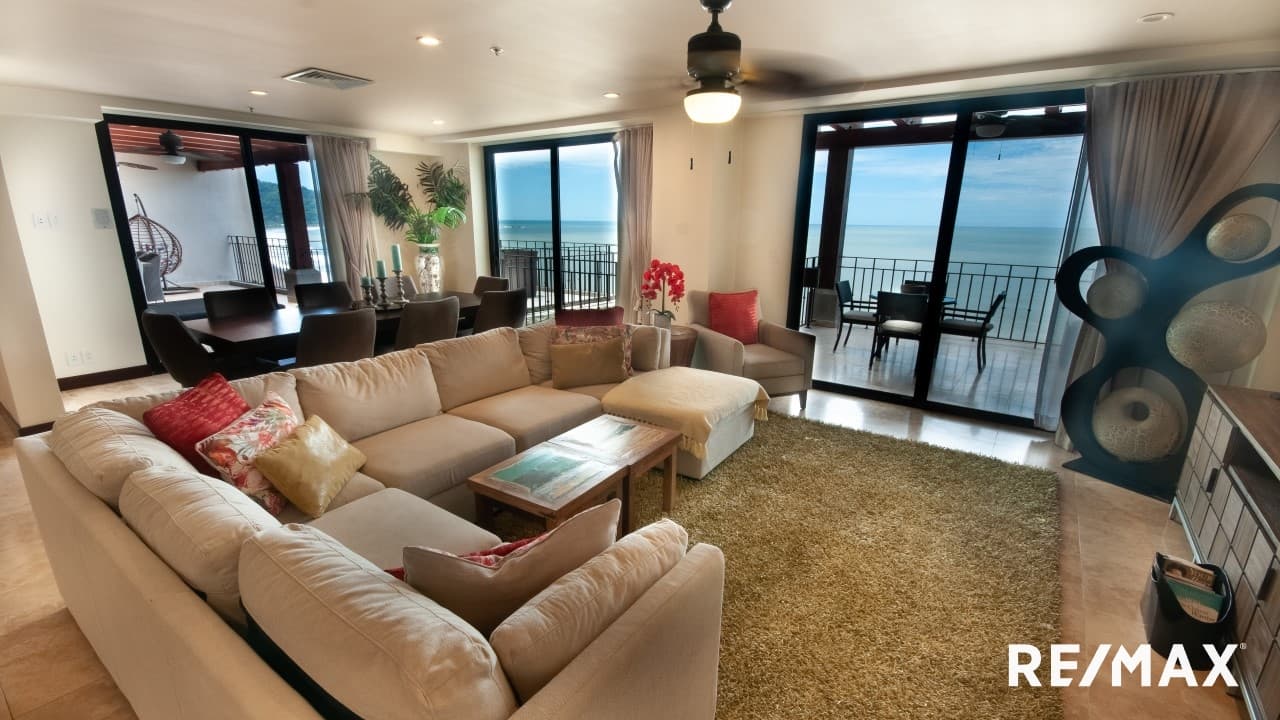 Croc’s Casino Luxury Penthouse, photo 8