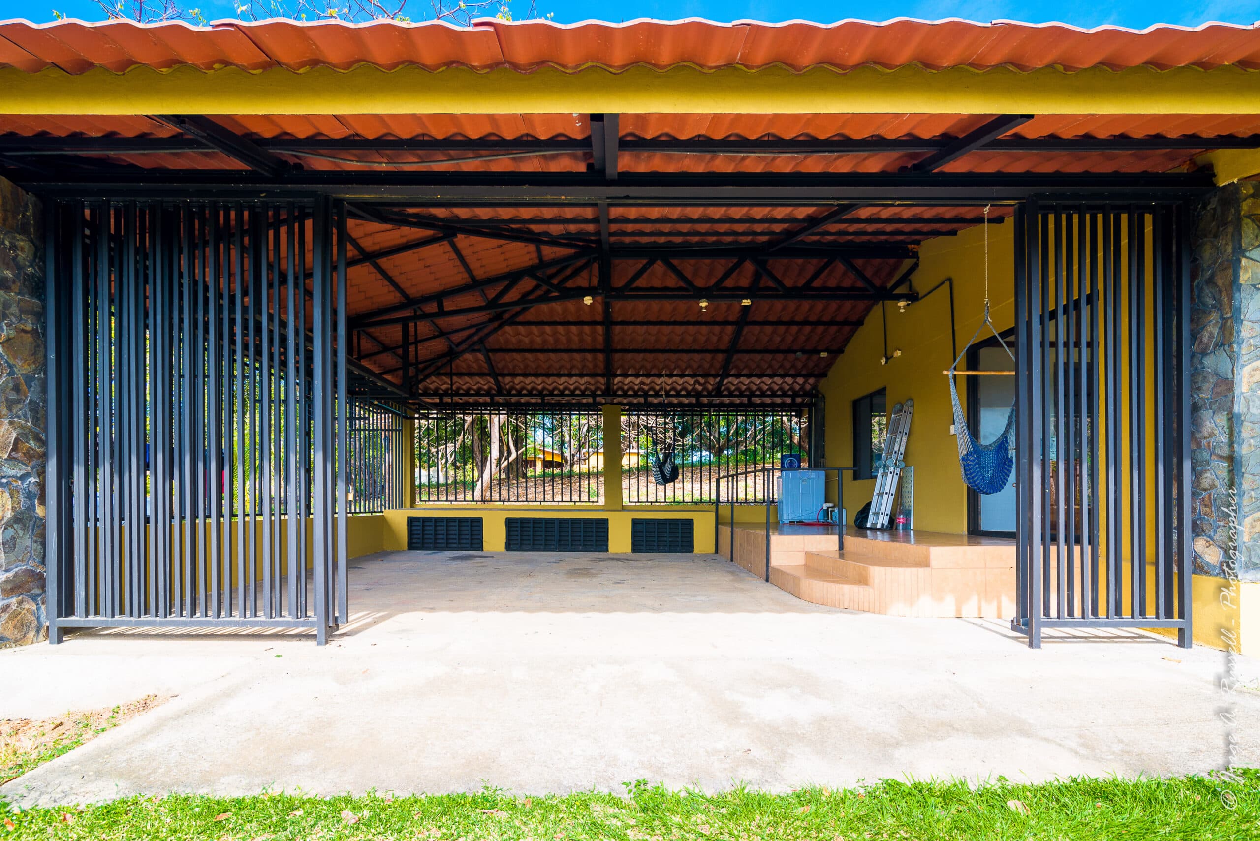 House With Pool On 0.75 Acre Close To The Beach, photo 8