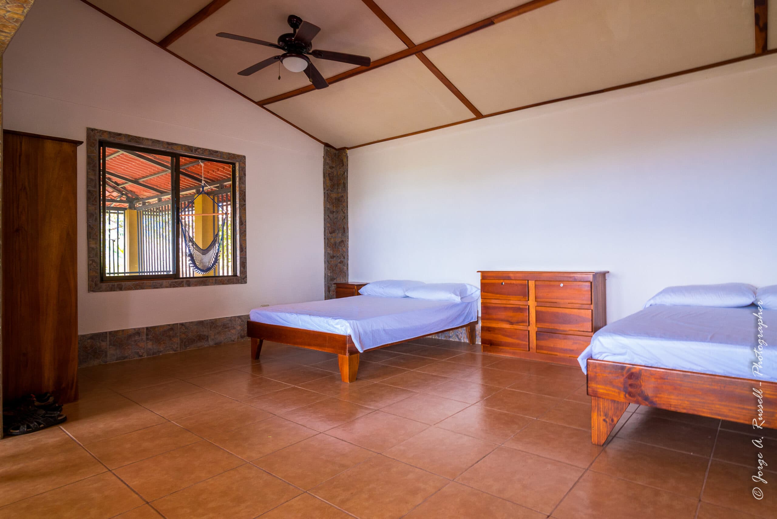 House With Pool On 0.75 Acre Close To The Beach, photo 21