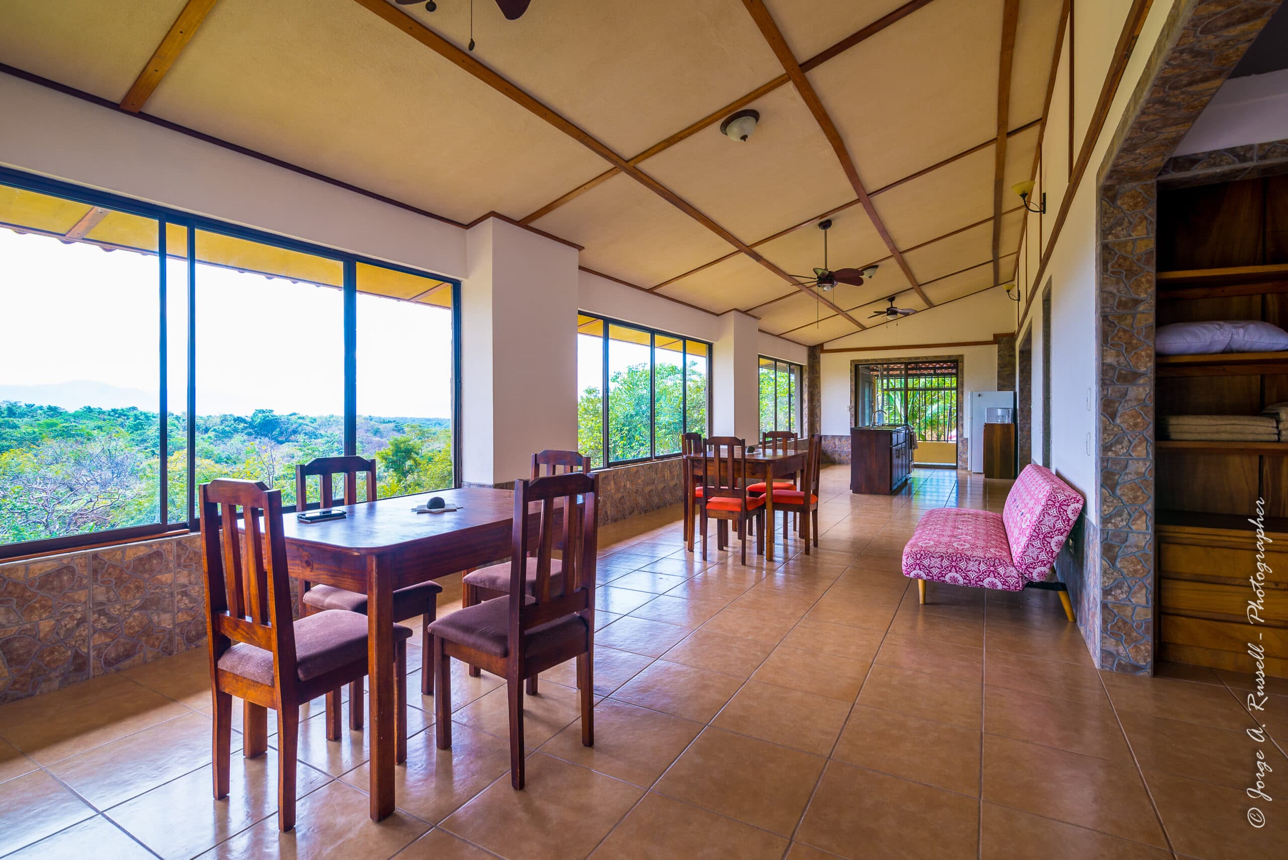 House With Pool On 0.75 Acre Close To The Beach, photo 14