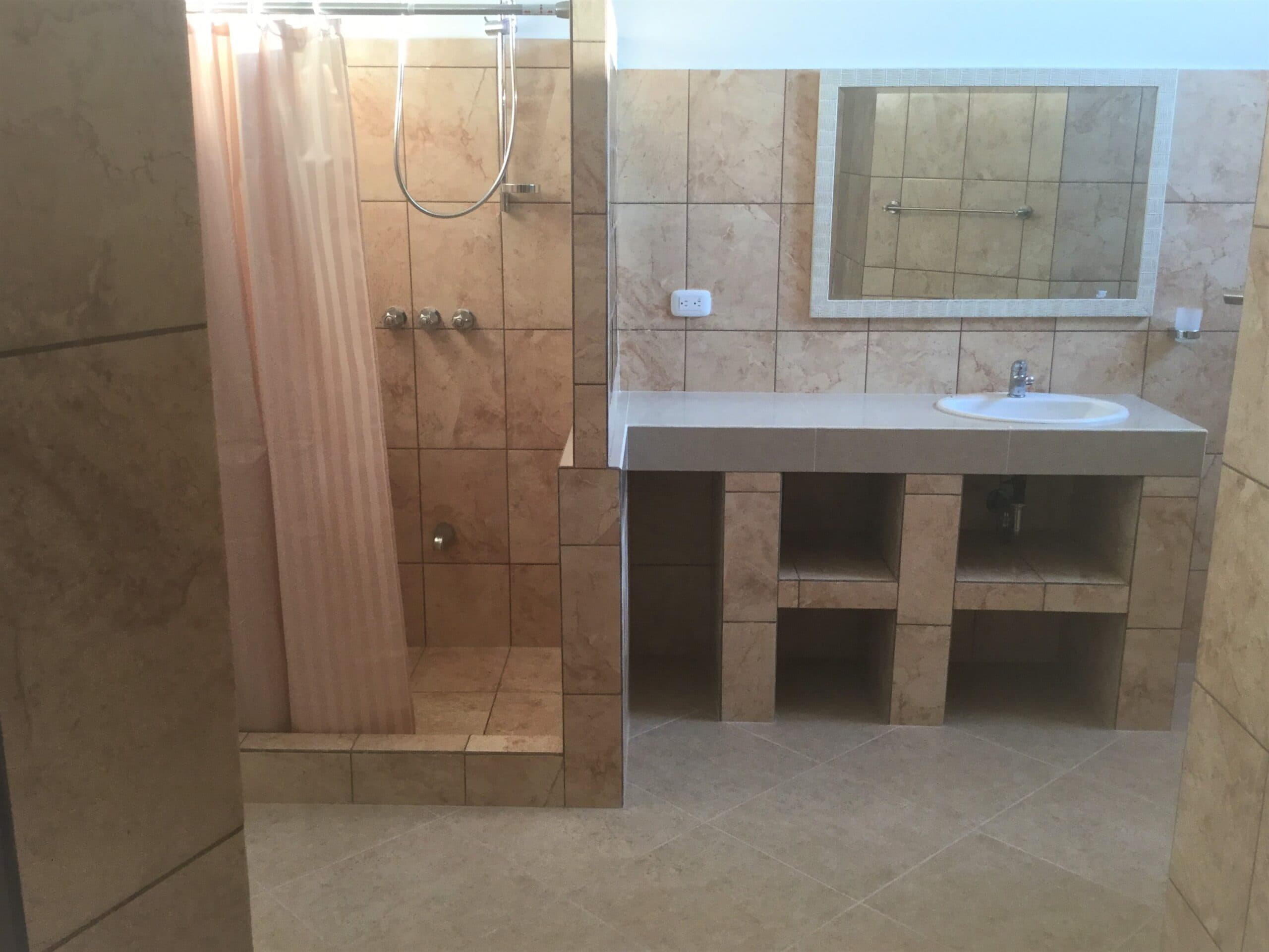 Jaco Beach Building For Sale with Penthouse and 6 Apartments, photo 8