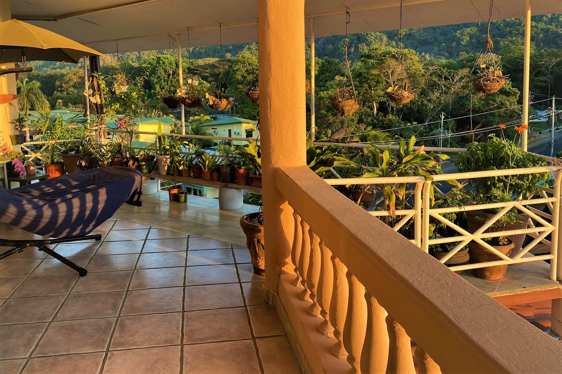 Jaco Beach Building For Sale with Penthouse and 6 Apartments