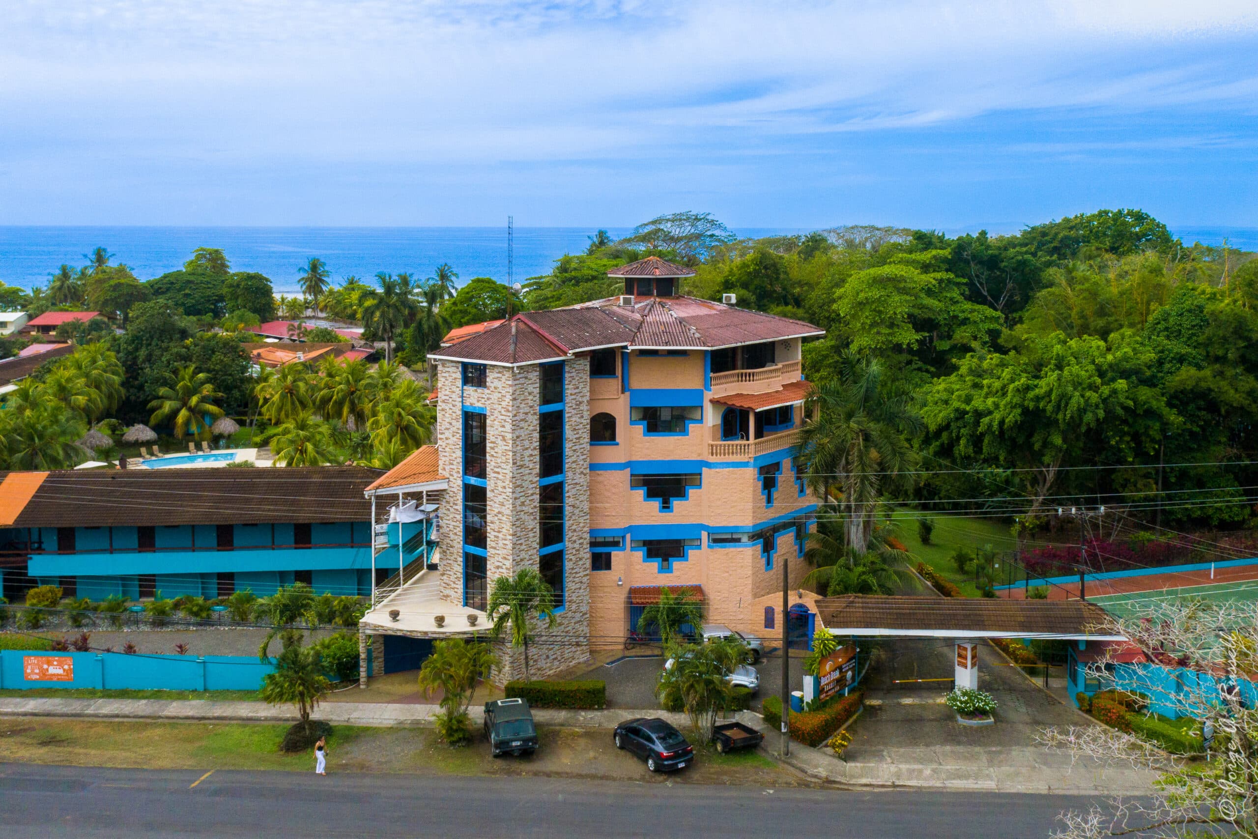 Jaco Beach Building For Sale with Penthouse and 6 Apartments, photo 14