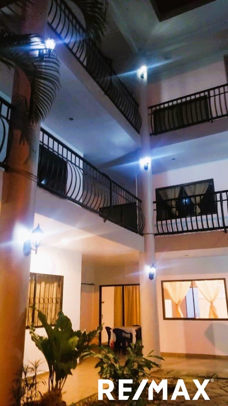 12 Bedroom hotel | Downtown, photo 21