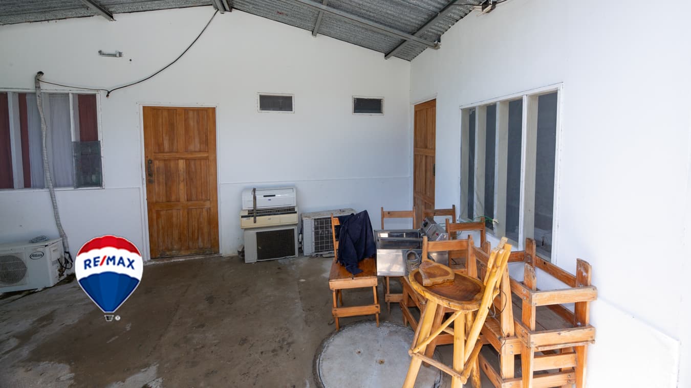 Prime location | Business Opportunity | Titled 200m from the beach, photo 11