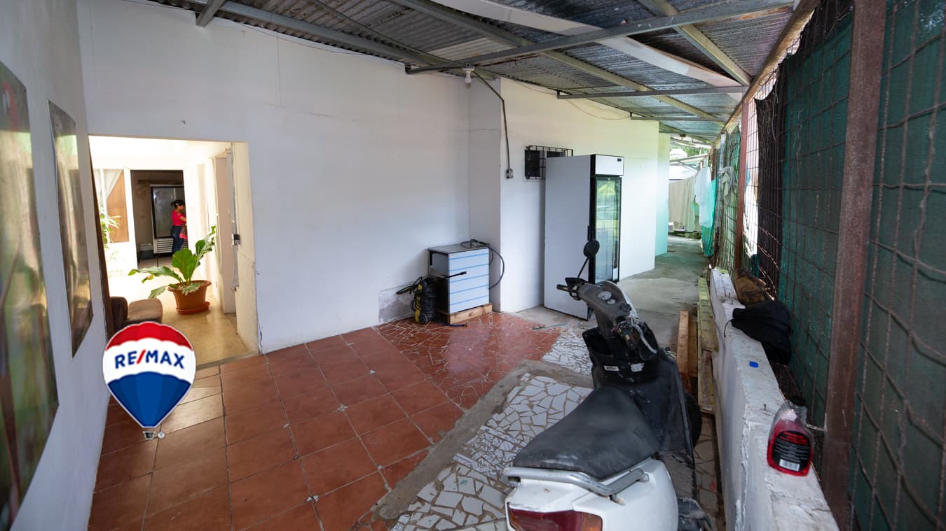 Prime location | Business Opportunity | Titled 200m from the beach, photo 14