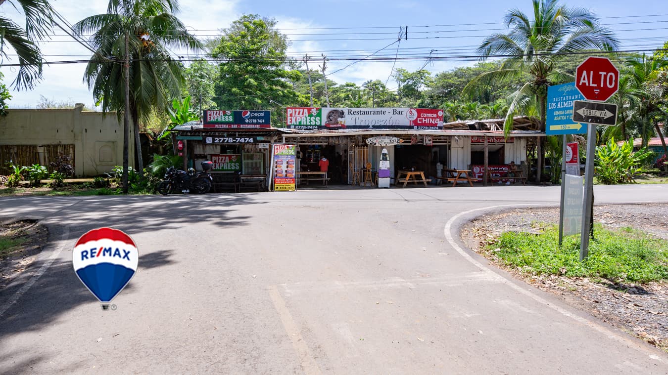 Prime location | Business Opportunity | Titled 200m from the beach