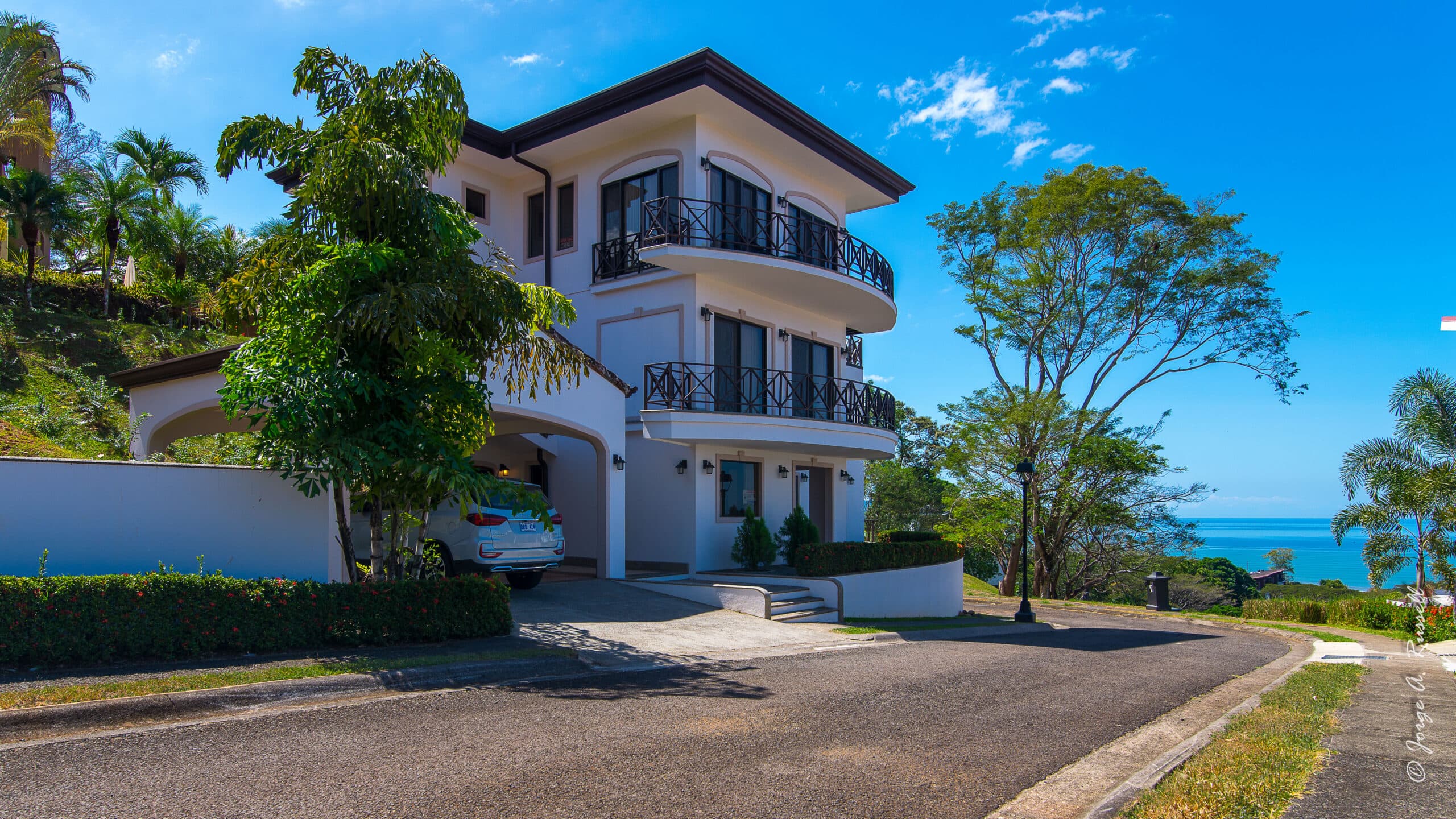 Nativa Resort Stunning Ocean View House, photo 3