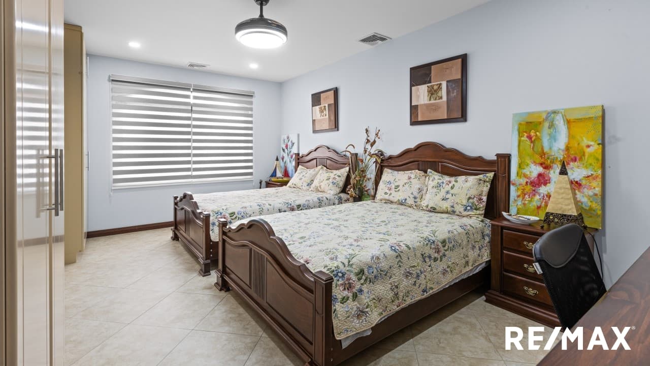 Tres Regalos 2-bedroom Oceanfront Condo, photo 18