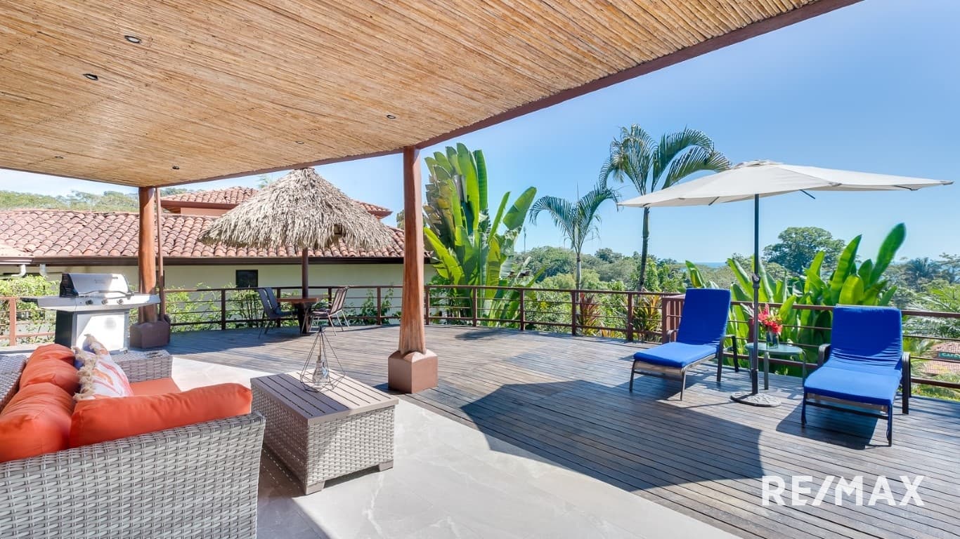 Luxurious Ocean-View Haven, photo 16