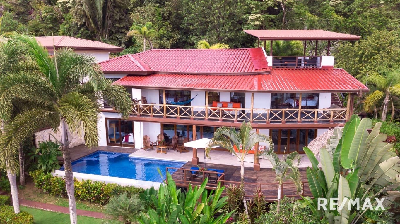 Luxurious Ocean-View Haven, photo 3