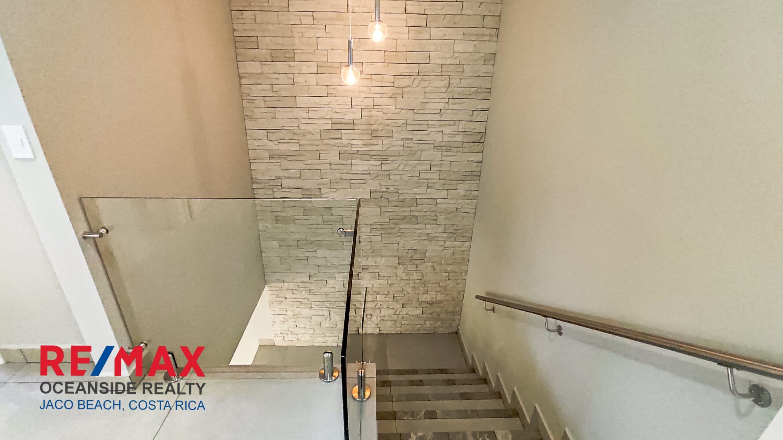 REMODELED TOWNHOUSE I LAS NUBES COMMUNITY I GREAT LOCATION, photo 8