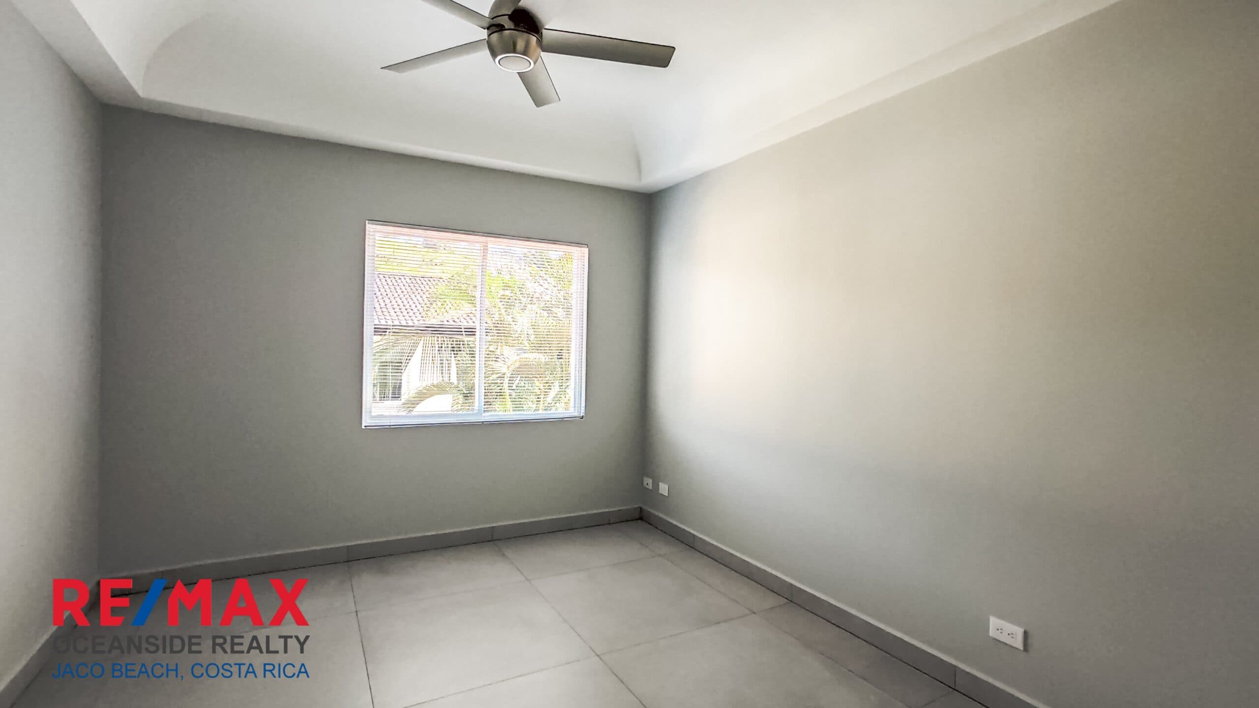REMODELED TOWNHOUSE I LAS NUBES COMMUNITY I GREAT LOCATION, photo 14