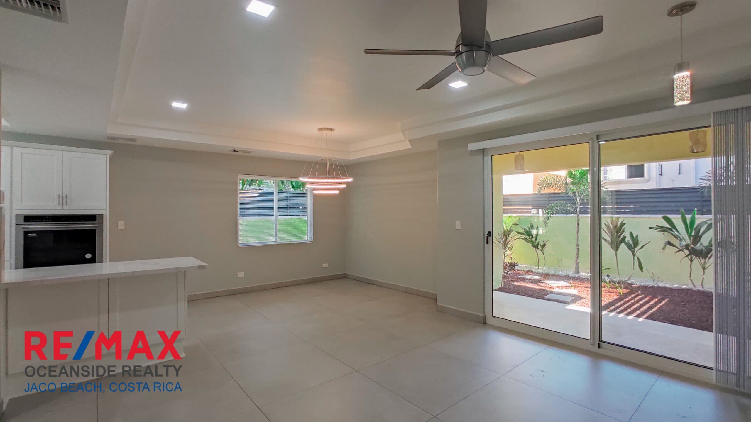 REMODELED TOWNHOUSE I LAS NUBES COMMUNITY I GREAT LOCATION, photo 15