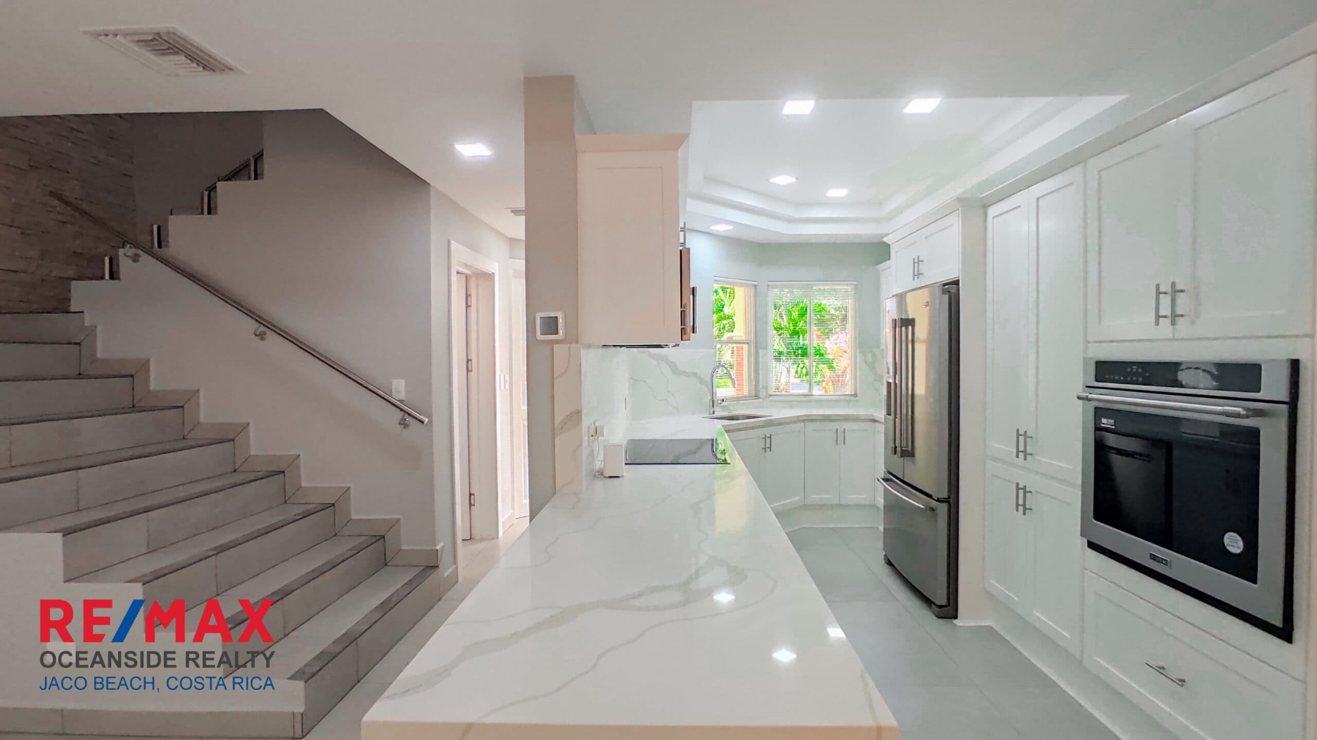 REMODELED TOWNHOUSE I LAS NUBES COMMUNITY I GREAT LOCATION, photo 16