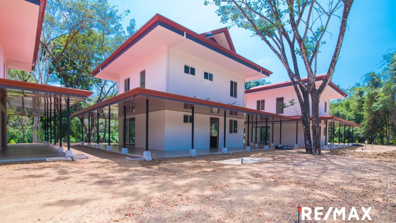 Modern Living by the River: Own Your Piece of Paradise, photo 11