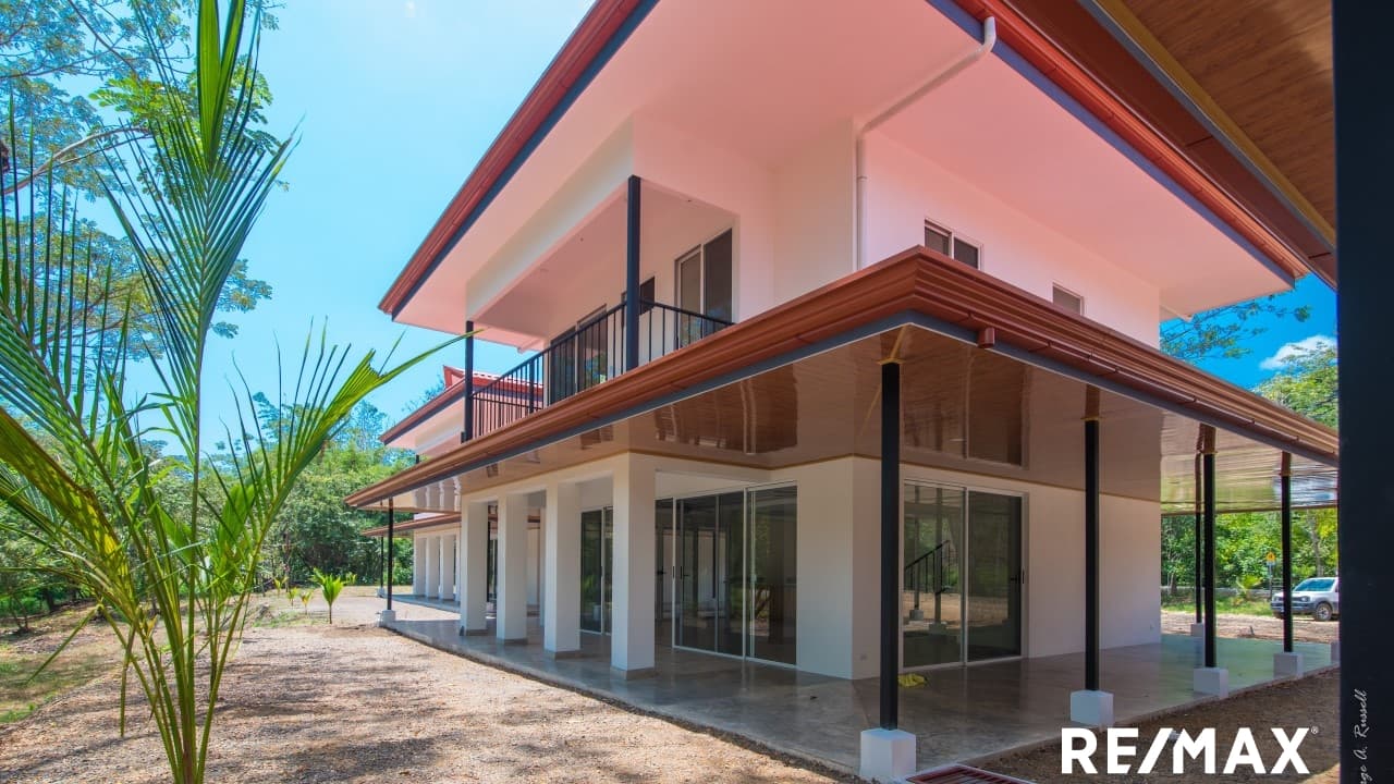 Spacious New Build on Expansive Lot, photo 10