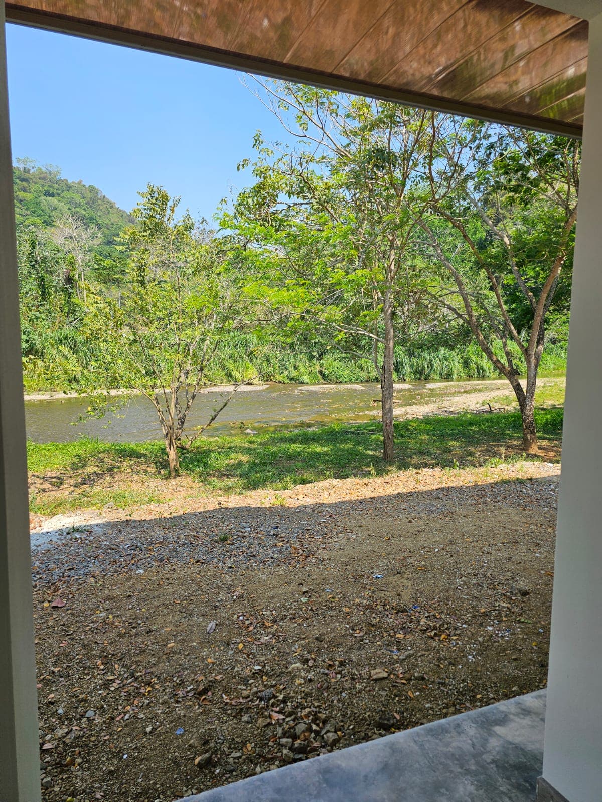 New 3 Bedroom Townhouse By Riverbank, photo 22