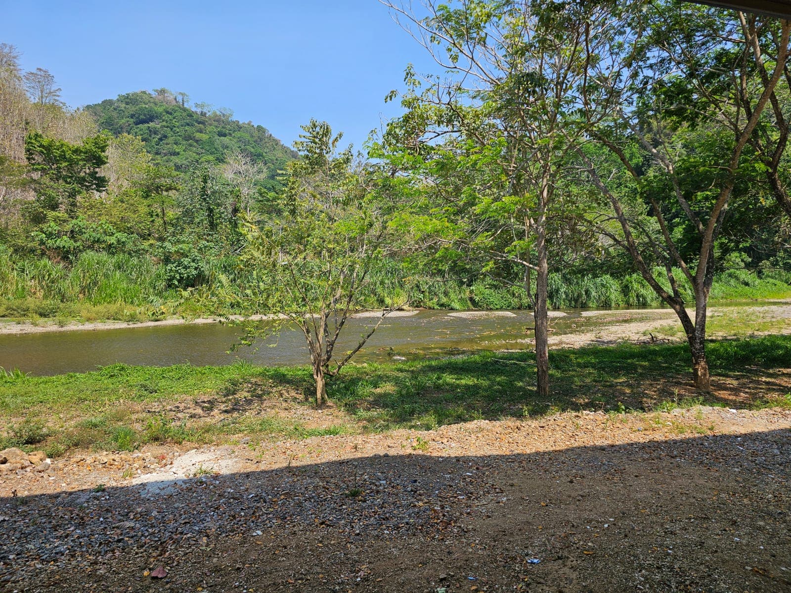 New 3 Bedroom Townhouse By Riverbank, photo 20