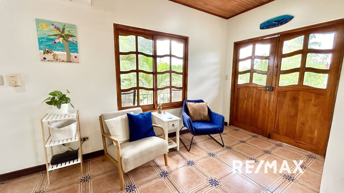 Beachside Bliss: Luxury Living with 9 rental incomes & Rooftop Yoga Deck!, photo 7