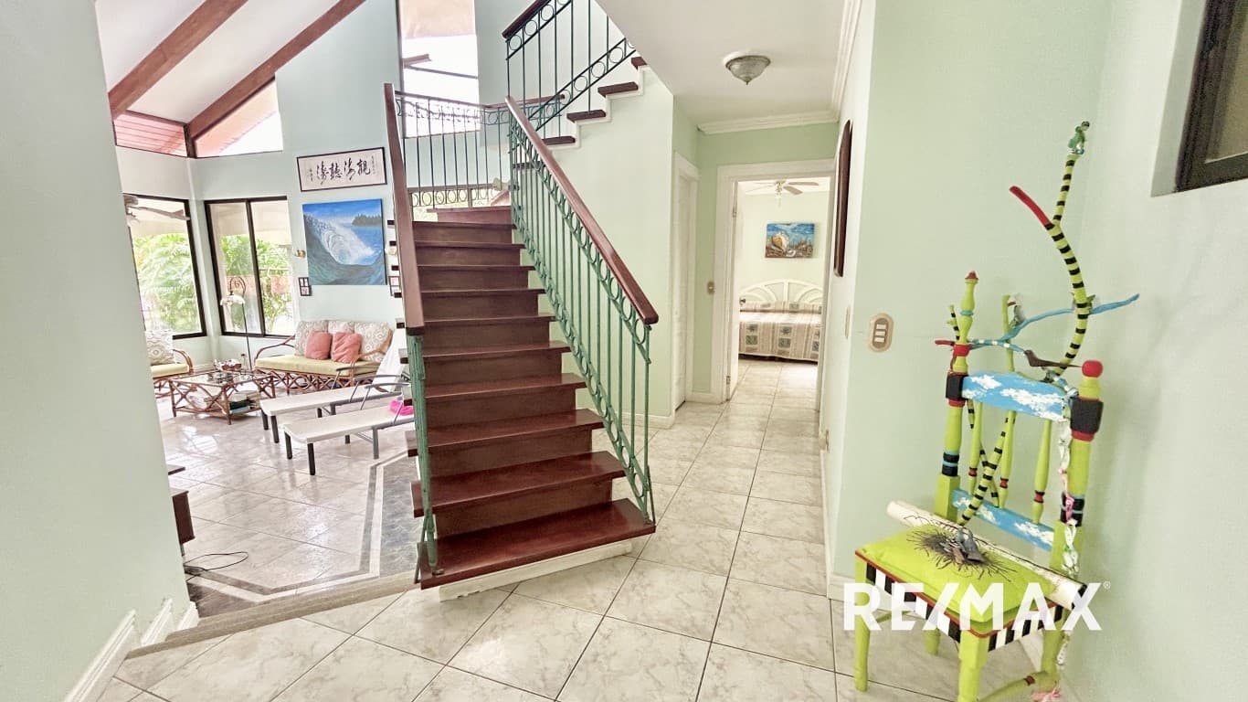 Spacious Villa with Double Garage in Playa Blanca, Punta Leona – A Coastal Retreat, photo 15