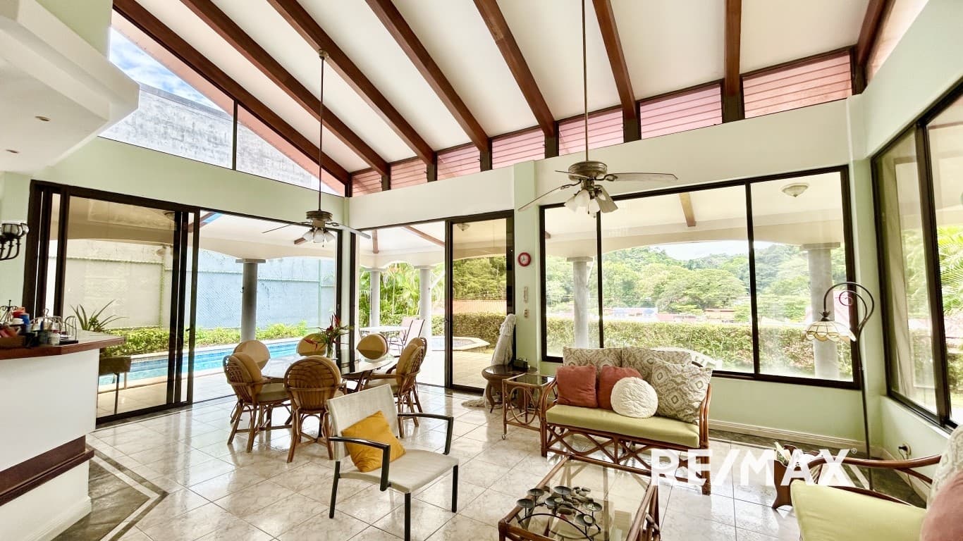 Spacious Villa with Double Garage in Playa Blanca, Punta Leona – A Coastal Retreat, photo 20