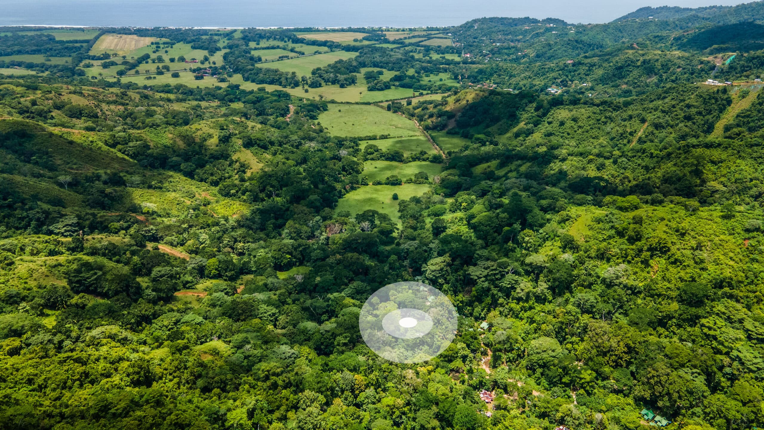 Enchanting Riverside Lot in Playa Hermosa with Waterfalls and Abundant Wildlife, photo 2