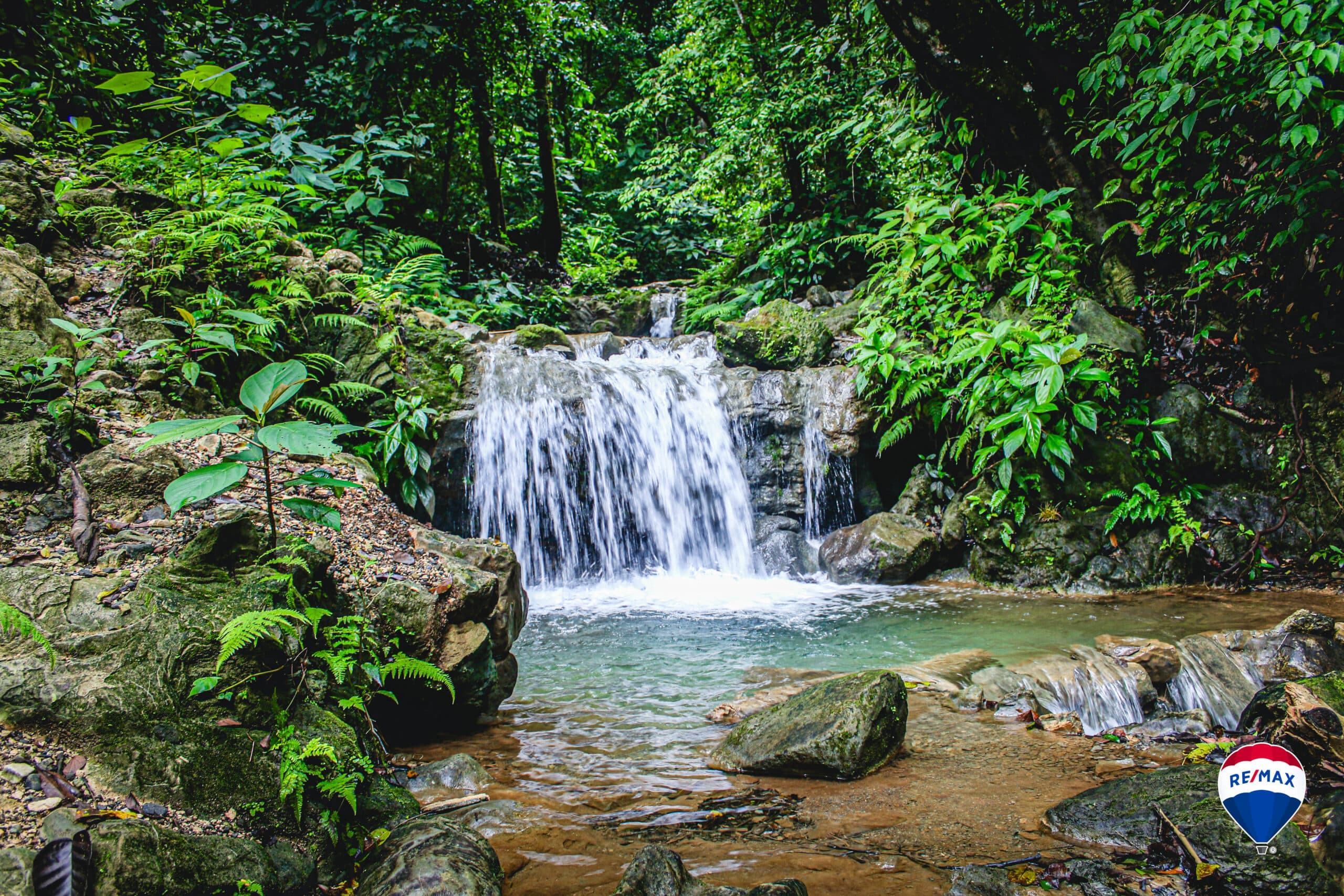 Enchanting Riverside Lot in Playa Hermosa with Waterfalls and Abundant Wildlife, photo 15