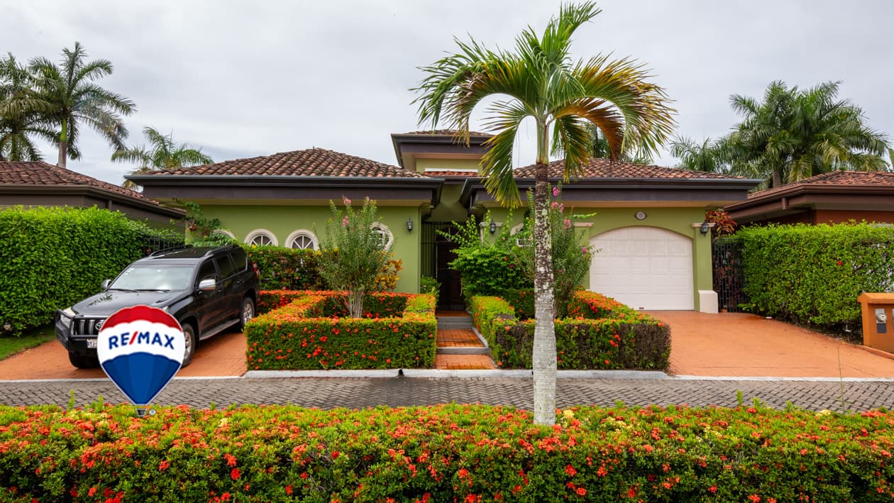 Costa Del Sol | Pool and Patio | Garage, photo 26
