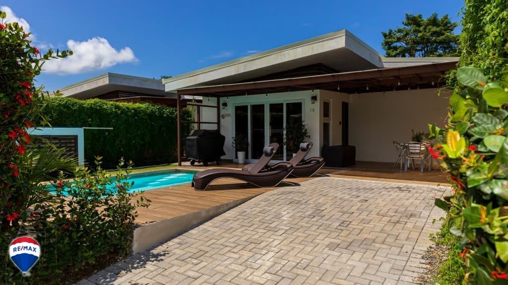 Beachside Two Bedroom House with Private Plunge Pool | Lapa Living, photo 3